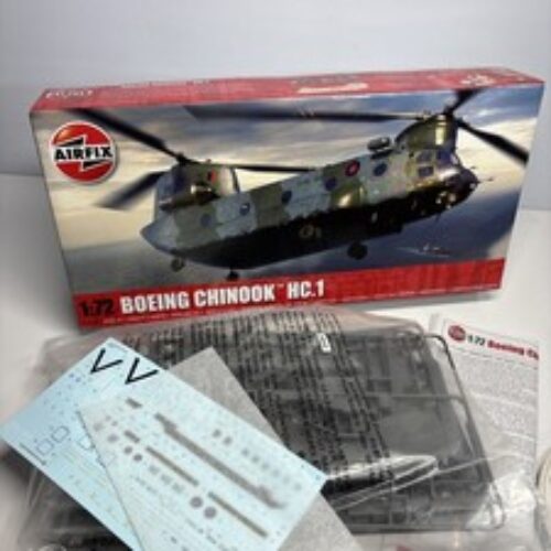 Airfix A06023 Boeing Chinook HC.1 Helicopter – 1:72 Scale Model Kit